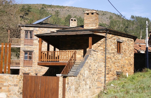Wasserhaus / / HOUSES River Cottage