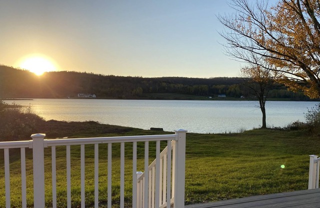 Water's Edge- The Perfect Vermont Getaway