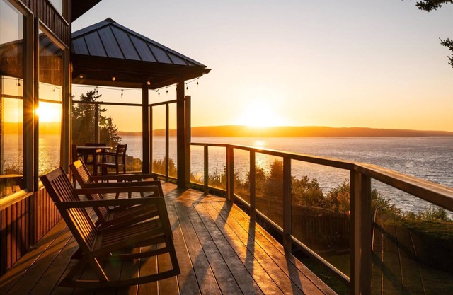 Water View, Private Beach, Yoga Studio