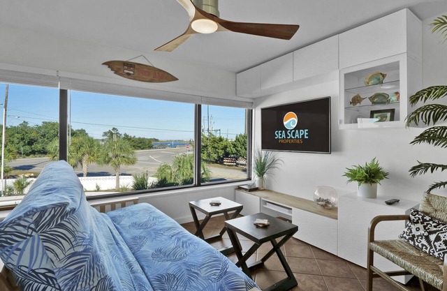 Water Views, Pool, & Dining Nearby @ The Waterway