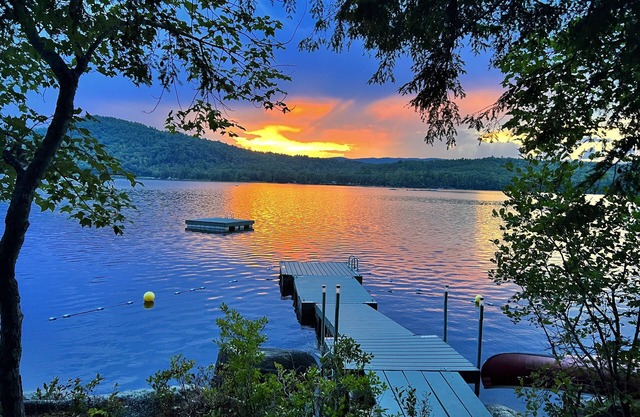 Waterford Lakefront Home on Keoka Lake, 4BD/3BA w/pool table