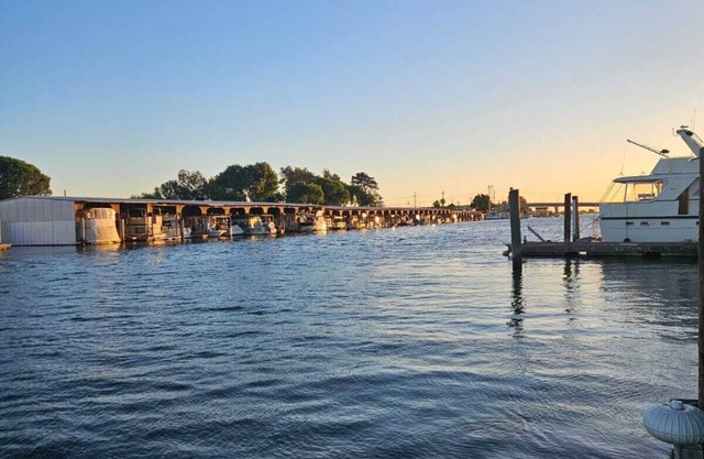 Waterfront 3-bedroom House on Bethel Island