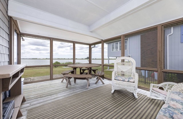 Waterfront 4 BR House - Currently under renovation. 2024 Dates available soon!