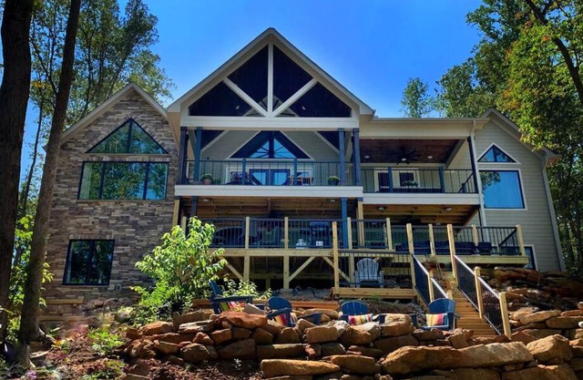 Waterfront 5BD/5BA Dock & 9P-Hottub