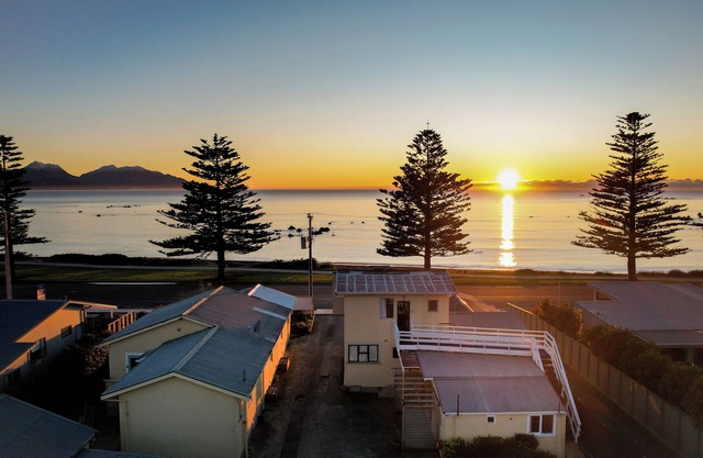 Waterfront | Affordable | Central | Unit 4, Waterfront | Affordable | Location