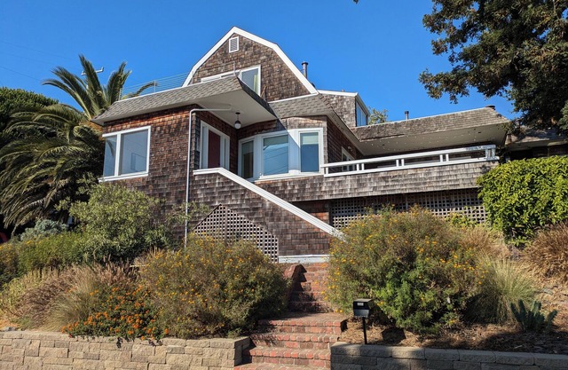 Views! Views! Views! Waterfront Point Richmond home on SF Bay