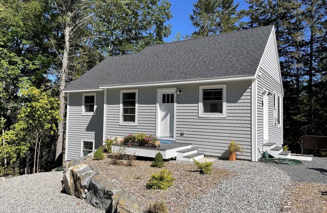Waterfront Bliss on Pleasant Cove Boothbay Maine