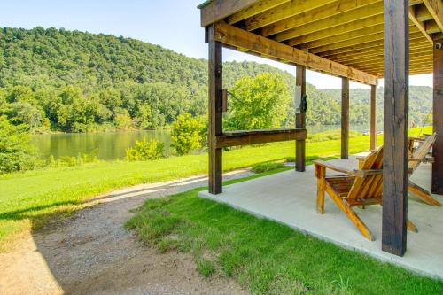 Waterfront Cabin on White River Great for Anglers