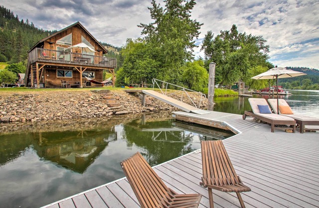 Waterfront Cabin w/ 2 Boat Docks & Mtn Views!