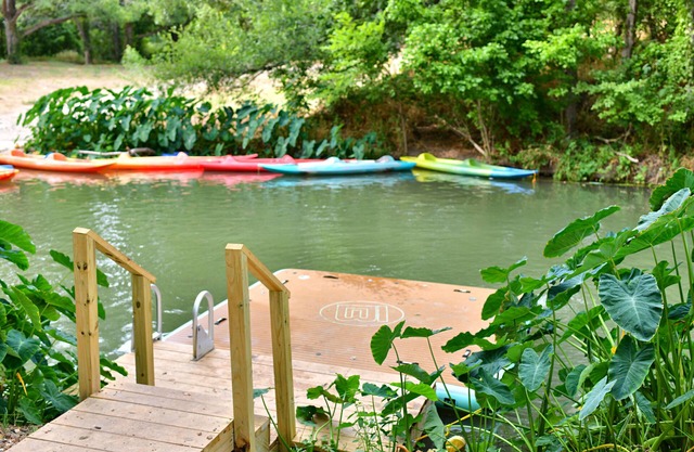 Waterfront Cabin with Kayaking, Paddle boarding, Pool, Hot Tub & more! - RC7