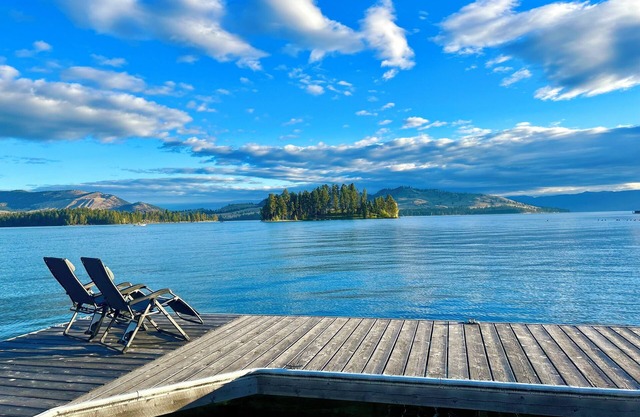 Enchanting 3-bedroom cabin with WiFi in Polson