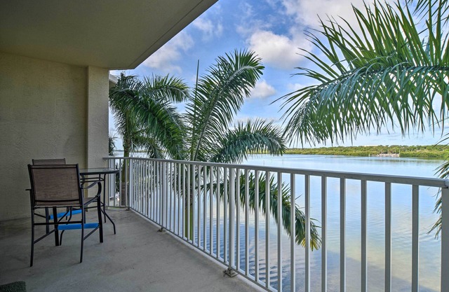Waterfront Condo w/ Balcony + Views: 3 Mi to Beach