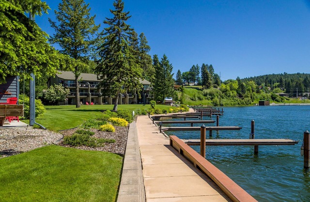 Waterfront condo w/A/C & access to Flathead Lake | Marina Cay Bigfork Waterfront Condo