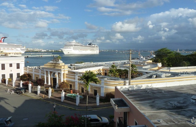 Eigentumswohnung am Wasser mit spektakulärem Blick auf den Hafen von San Juan