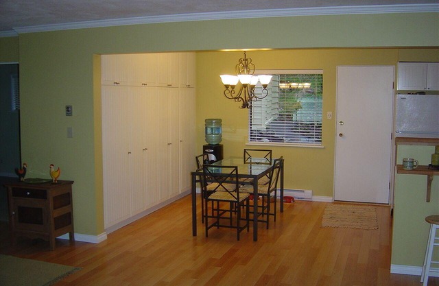 Waterfront cottage close to ferry
