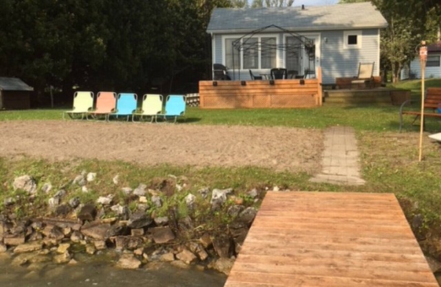 Charmantes neu renoviertes Cottage am Wasser!