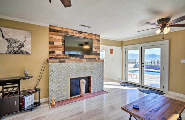 NEU! Waterfront Cottage mit Pool und klarem Seeblick!