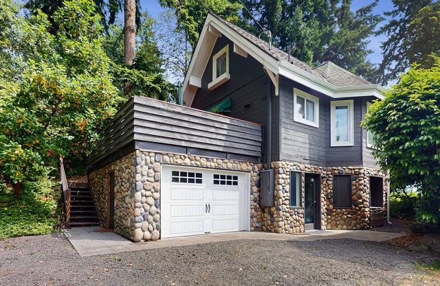 Waterfront Escape with Mountain Views, Loft & Coastal Charm
