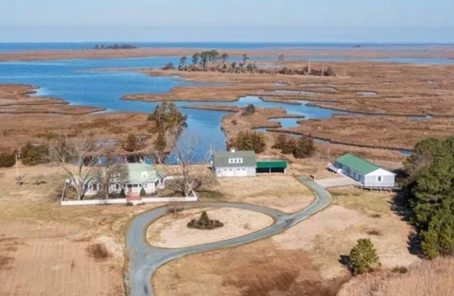 Waterfront Estate - Amazing Views And Sunsets - Pet Friendly - New rate for 2025
