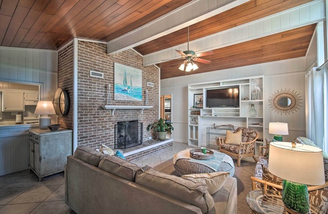 NEU! Waterfront Foley Area Home - 15 Mi zum Golf!