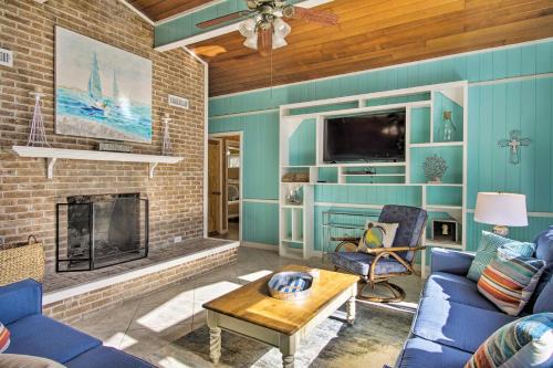 Waterfront Foley Area Home - 15 Mi to Gulf!