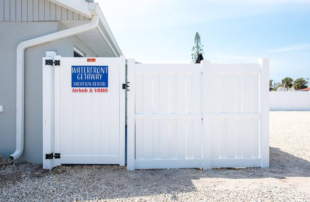 Waterfront Getaway, a Boating Paradise