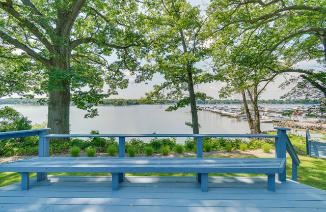 Waterfront Getaway on Sodus Bay: Prime Location!