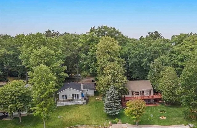 Waterfront Getaway on Green Lake – Relax in the Year Round Beauty of the North