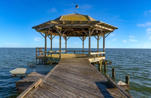 Waterfront Guest House | Private Pier + Pond | Bay Cottage by AvantStay