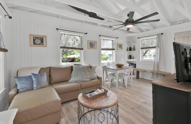 Waterfront Guest Studio Bungalow Cottage Retreat