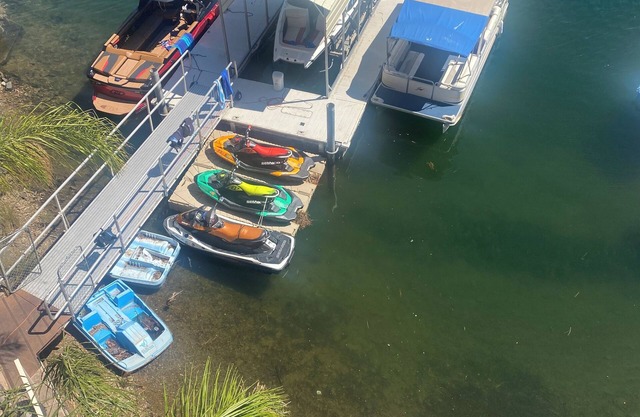 Waterfront Home on Lake Tulloch!!Drive to your own Dock and create memories!!!