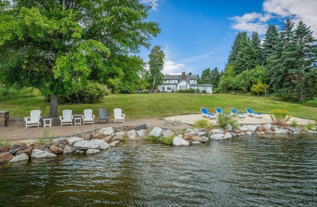 Sunnyside Estate - Riesige, historische Waterfront Family Home auf 5 Hektar. Dock w / Boat Lift auch.