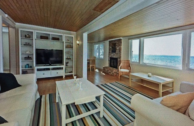 Gerade renovierte Haus am Wasser mit eigenem Strand am Shinnecock Bay