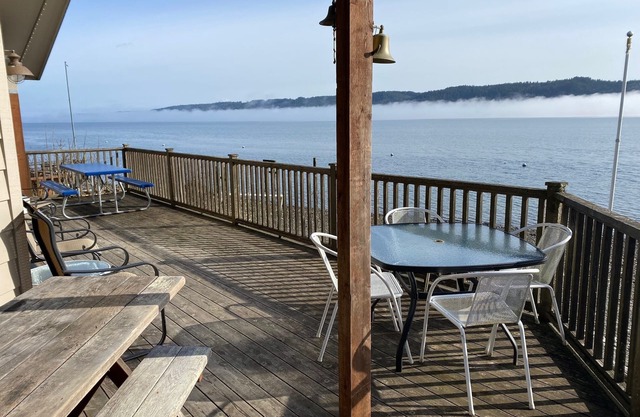Haus am Wasser mit herrlichem Blick auf den Hood Canal