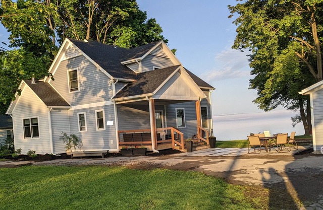 Waterfront House on Seneca Lake