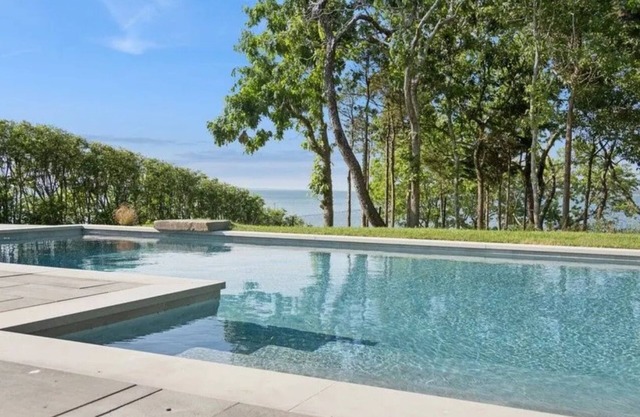 Waterfront house with brand new pool. Cozy home pet and family friendly.
