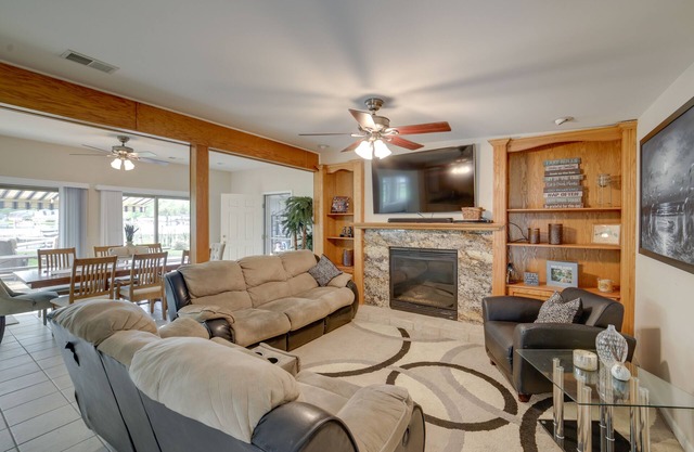Waterfront Jackson Vacation Rental on Olcott Lake!