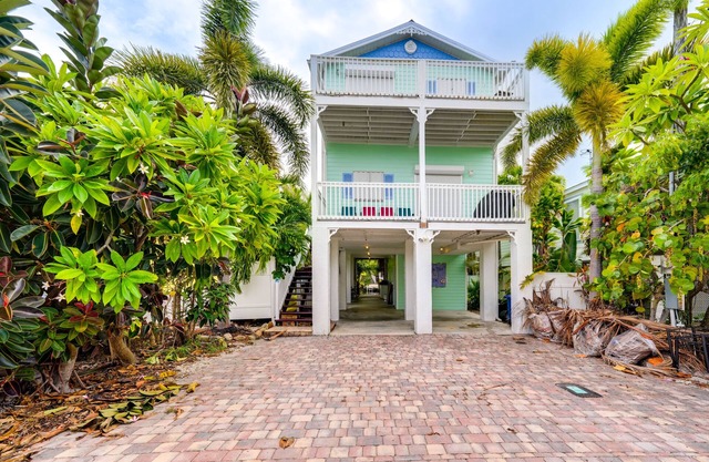 Waterfront Key West Oasis w/ Float Dock!