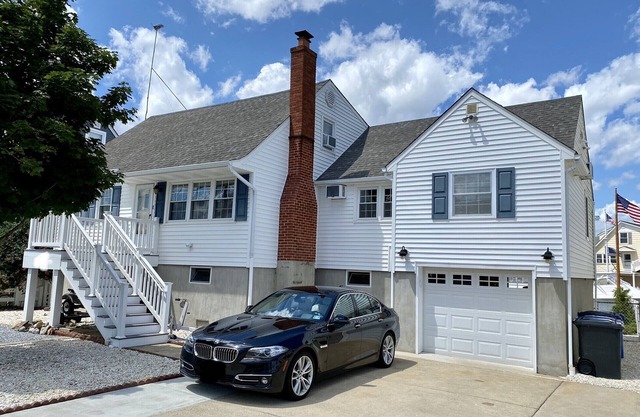 Neu errichtete und renovierte Waterfront Lagoon Home in der Nähe von LBI ...