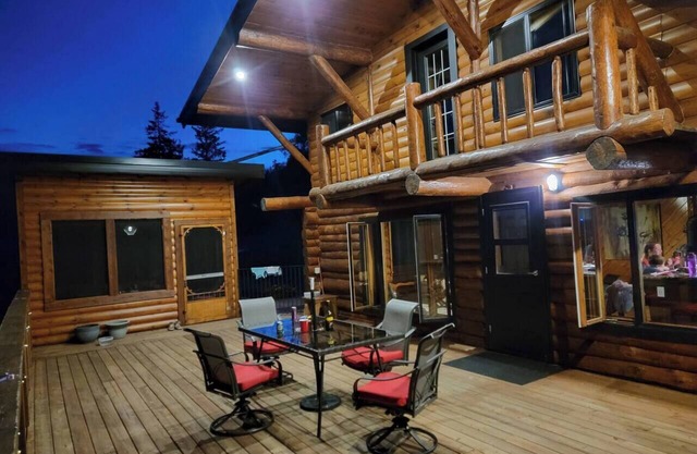 Waterfront Lake House Log Cabin