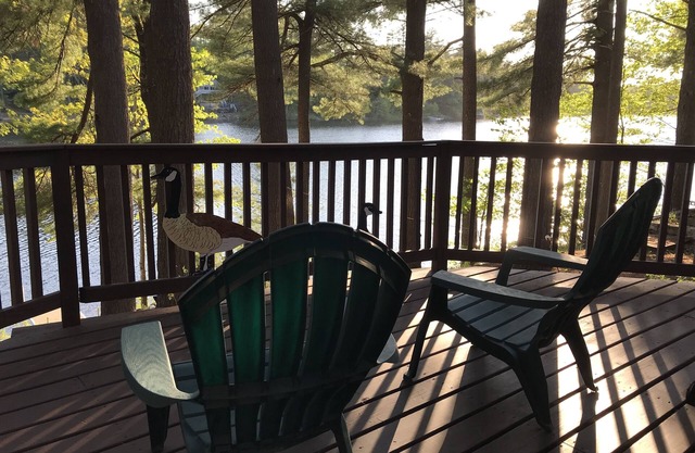 Waterfront Lake House, Ihr perfekter Zufluchtsort in Maine