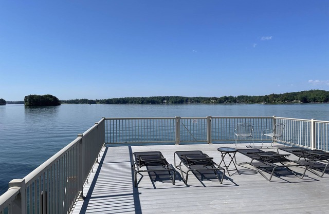Waterfront Lake Keowee apartment with dock