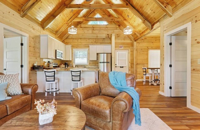 Waterfront Lake Keowee Chalet