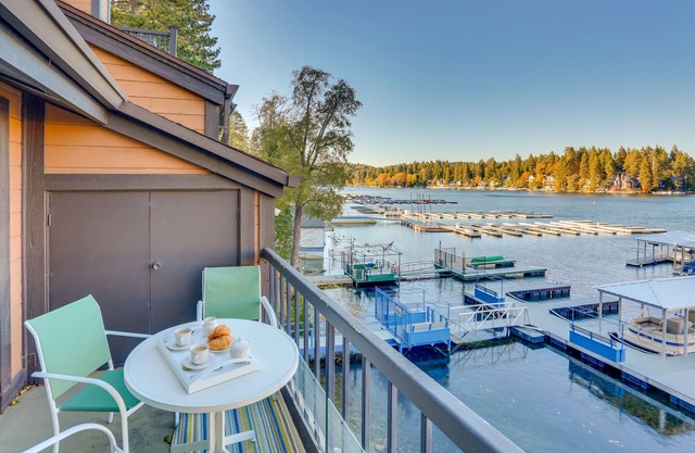Waterfront Lake Arrowhead Townhome w/ Balconies!