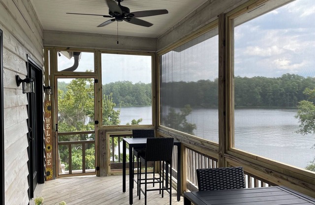 Lakefront Retreat