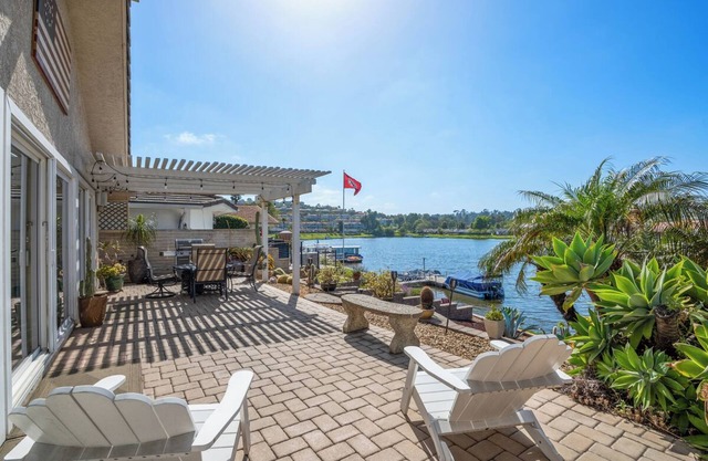 Waterfront Lakeview & Mountainview Escape+King&Queen Bed+Kayaks+Boat Rentals