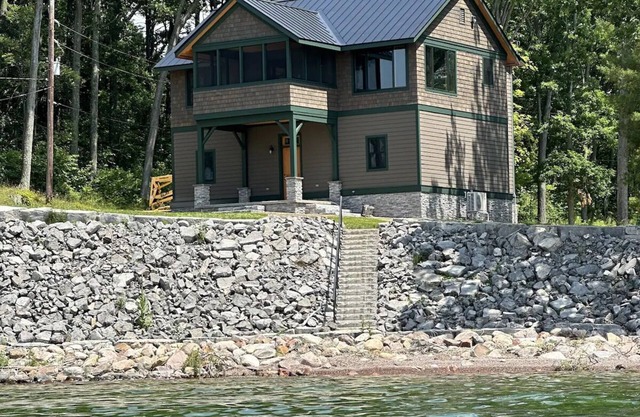 Waterfront living - St Lawrence River view.
