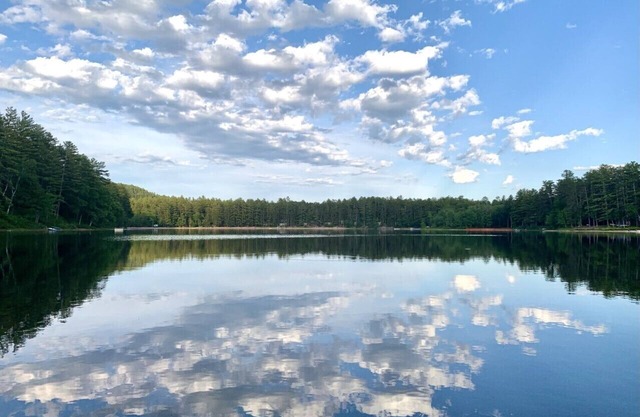 Waterfront Log Home am Quiet Lake-25-Minuten-Sonntag River Ski