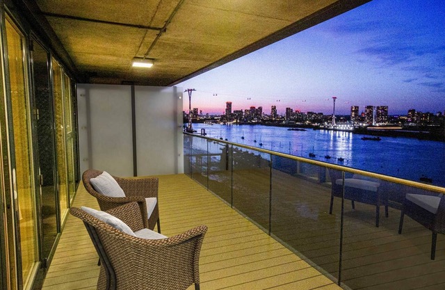 Exclusive Offer - London Greenwich O2 Arena Luxury 2 Bed Apartment