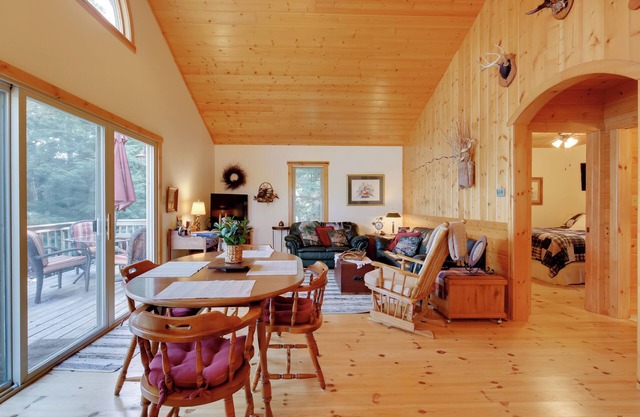 Waterfront Mercer Cabin w/ Wraparound Porch!